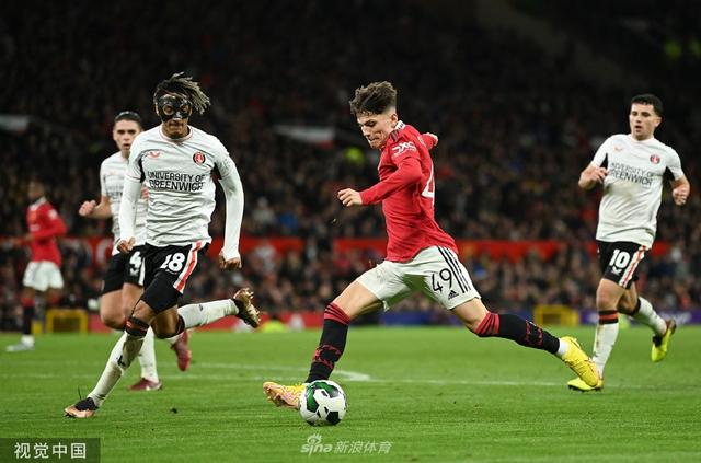 透过詹姆斯 透过詹姆斯